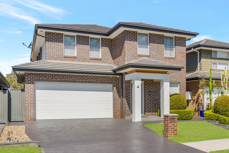 Photo - 4 Ulm Street, Middleton Grange NSW 2171 - Image 2