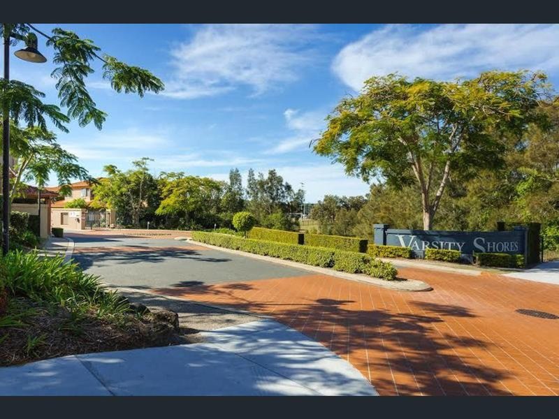 Photo - 4 University Dr , Robina QLD 4226 - Image 5