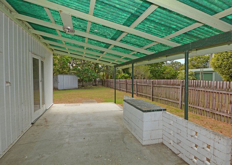 Photo - 4 Urangan Street, Torquay QLD 4655 - Image 10