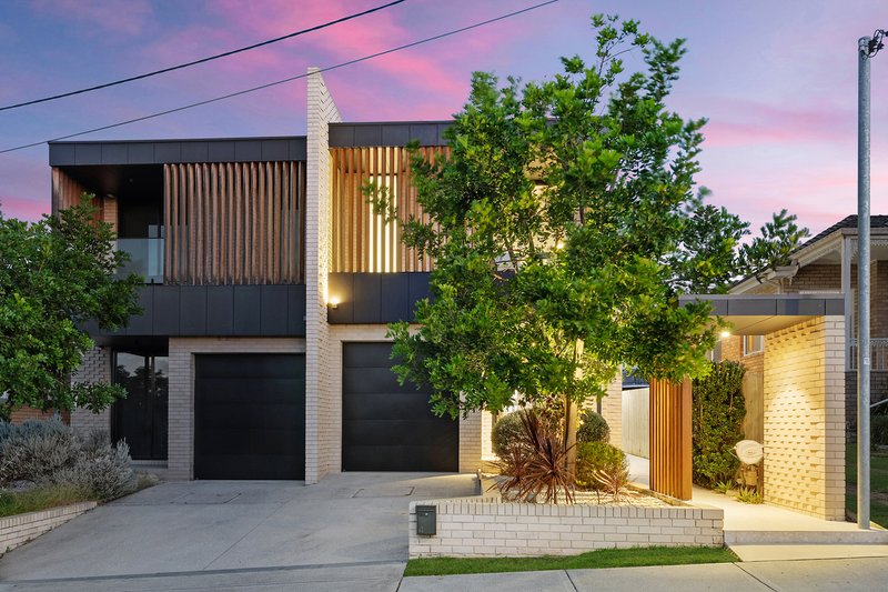 Photo - 4 Valda Street, Bexley NSW 2207 - Image 2