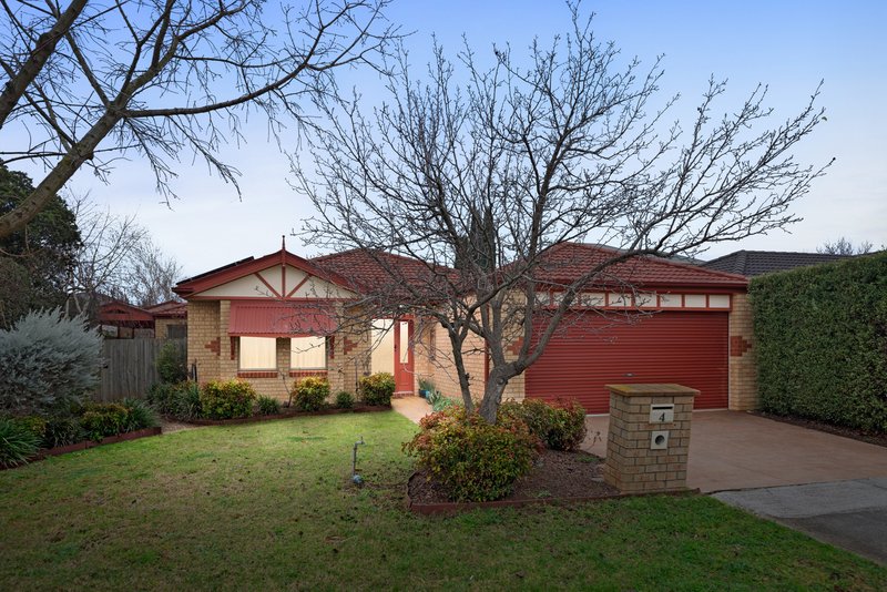 Photo - 4 Valencia Lane, Werribee VIC 3030 - Image 1
