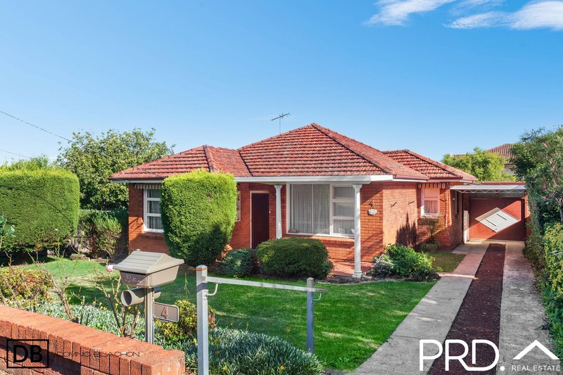 4 Valmay Avenue, Picnic Point NSW 2213