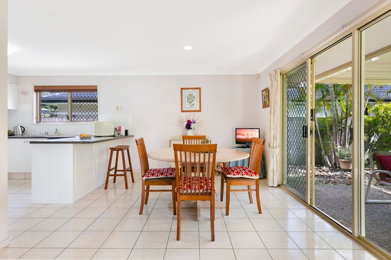 Photo - 4 Vancouver Drive, Robina QLD 4226 - Image 3