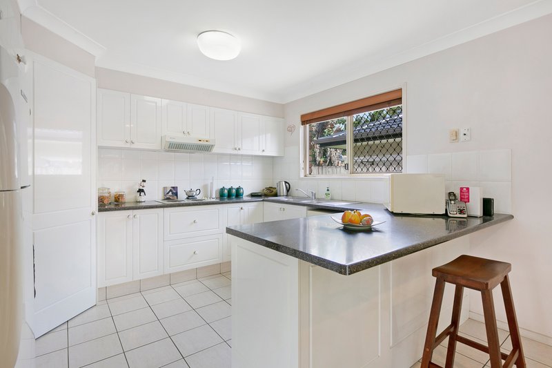 Photo - 4 Vancouver Drive, Robina QLD 4226 - Image 6