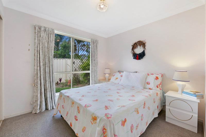 Photo - 4 Vancouver Drive, Robina QLD 4226 - Image 11