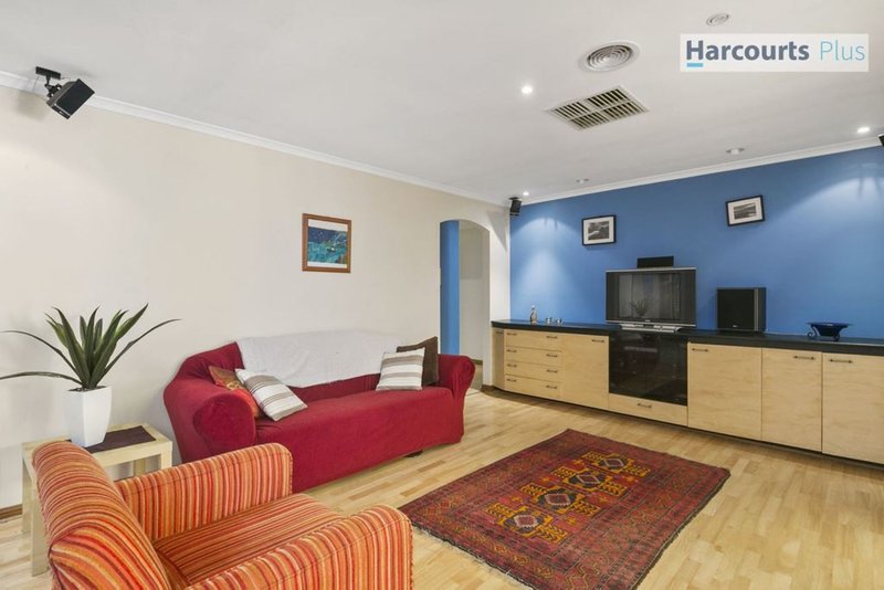 Photo - 4 Vennachar Drive, Hallett Cove SA 5158 - Image 8