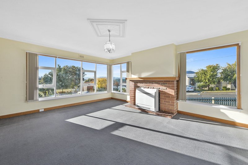 Photo - 4 Vernon Avenue, Montrose TAS 7010 - Image 2