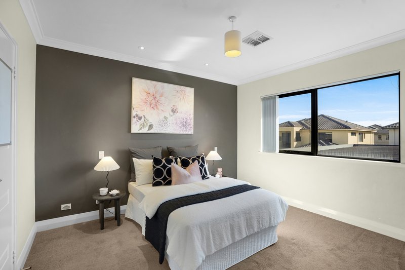 Photo - 4 Verona Street, Stirling WA 6021 - Image 31