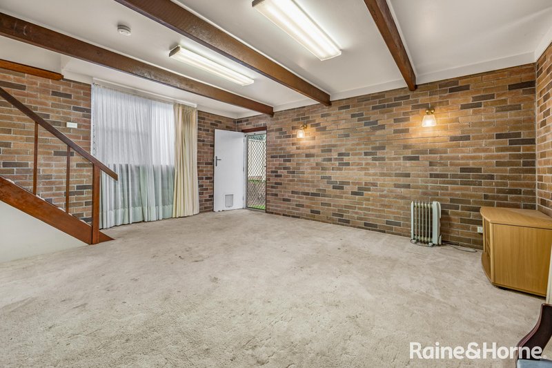 Photo - 4 Victoria Crescent, New Lambton Heights NSW 2305 - Image 13