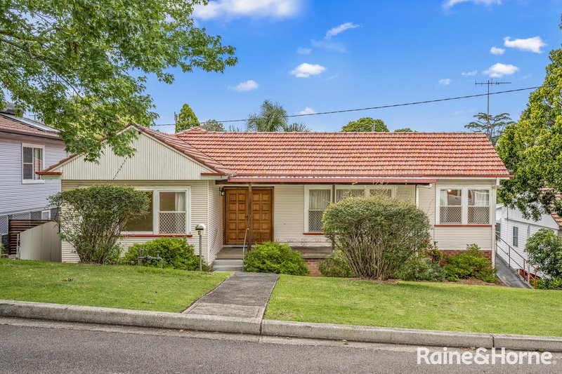 Photo - 4 Victoria Crescent, New Lambton Heights NSW 2305 - Image 25