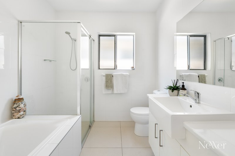 Photo - 4 Viola Square, Peregian Springs QLD 4573 - Image 12