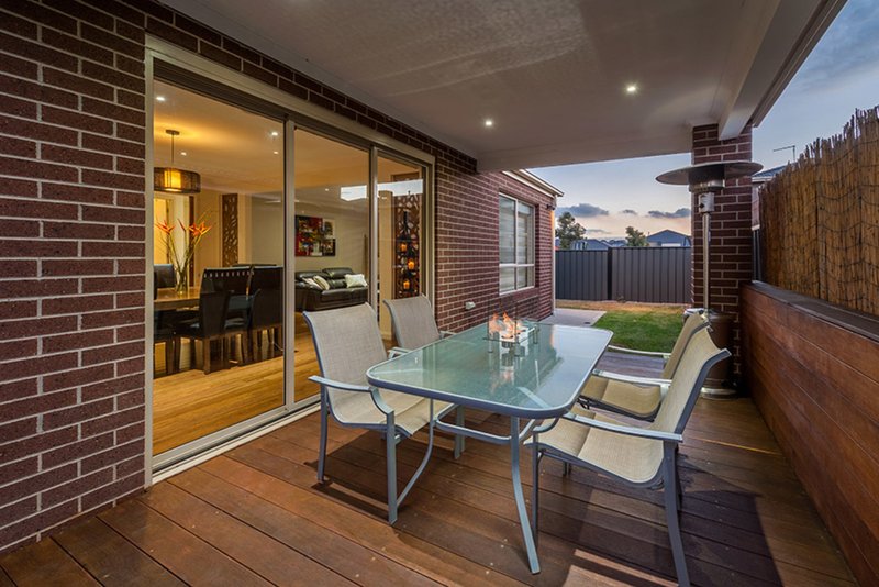 Photo - 4 Virtue Way, Craigieburn VIC 3064 - Image 15