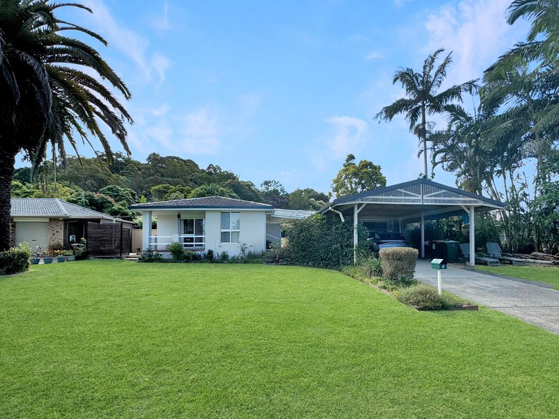 Photo - 4 Wahlooga Way, Ocean Shores NSW 2483 - Image 5