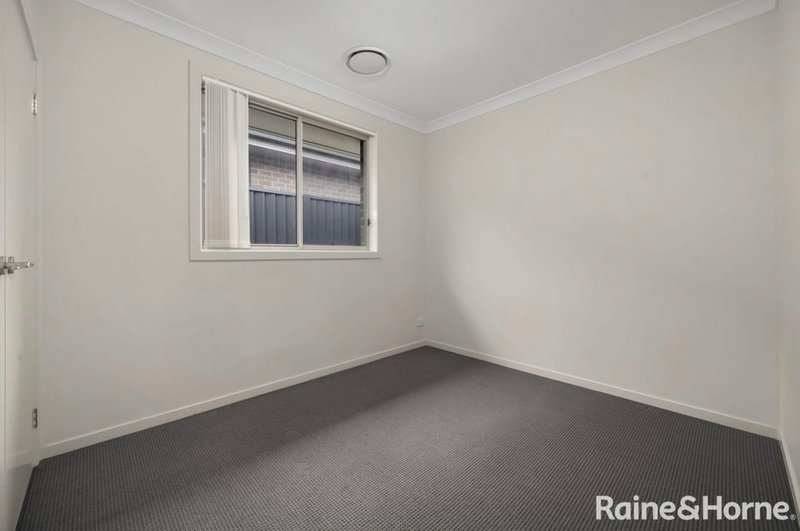 Photo - 4 Wakeling Drive, Edmondson Park NSW 2174 - Image 6