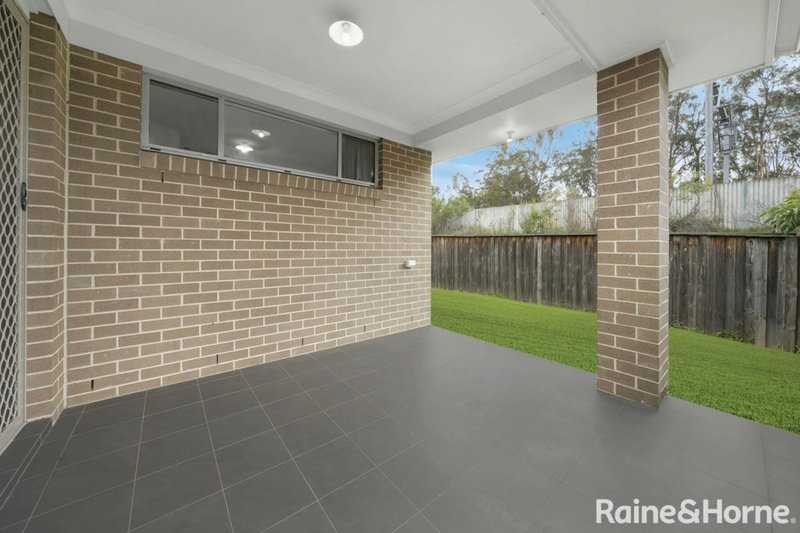 Photo - 4 Wakeling Drive, Edmondson Park NSW 2174 - Image 10