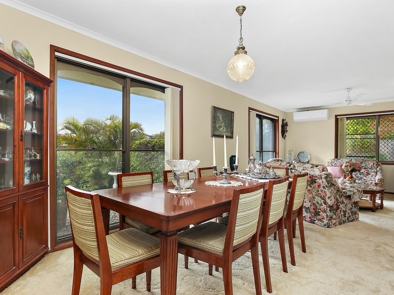 Photo - 4 Walker Court, Banksia Beach QLD 4507 - Image 5