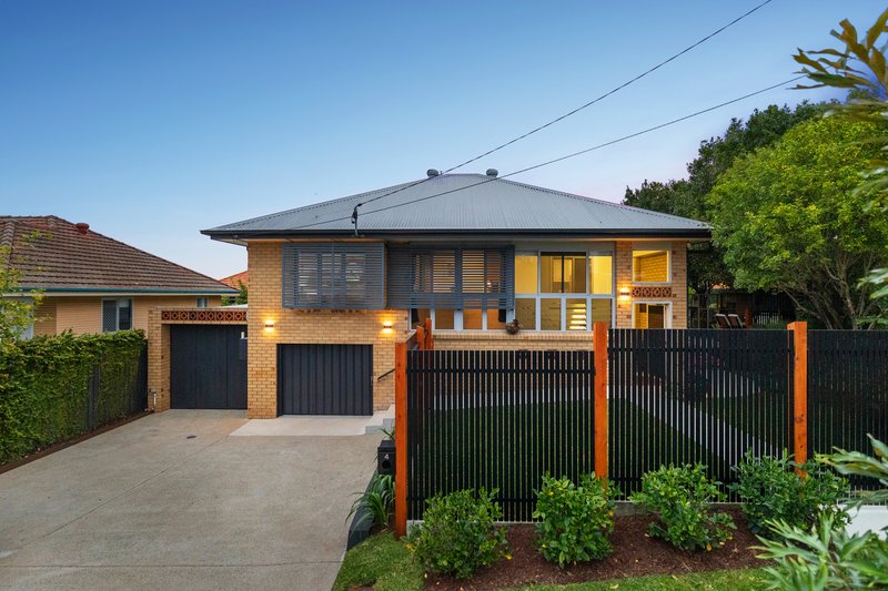Photo - 4 Walkers Drive, Balmoral QLD 4171 - Image 1