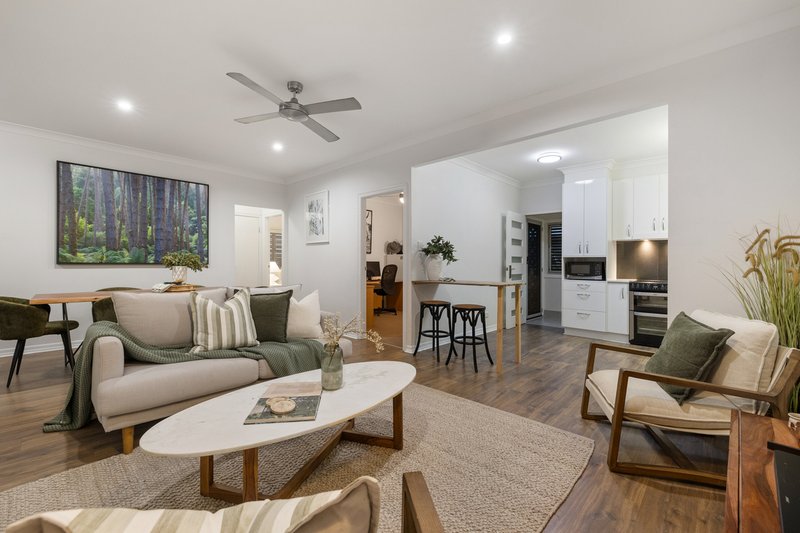 Photo - 4 Walkers Drive, Balmoral QLD 4171 - Image 5