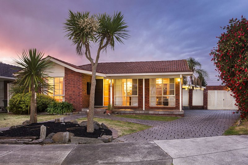 4 Wallace Place, Mill Park VIC 3082