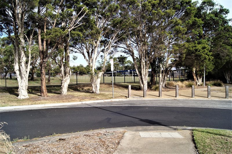 Photo - 4 Wallaroo Place, Hastings VIC 3915 - Image 2