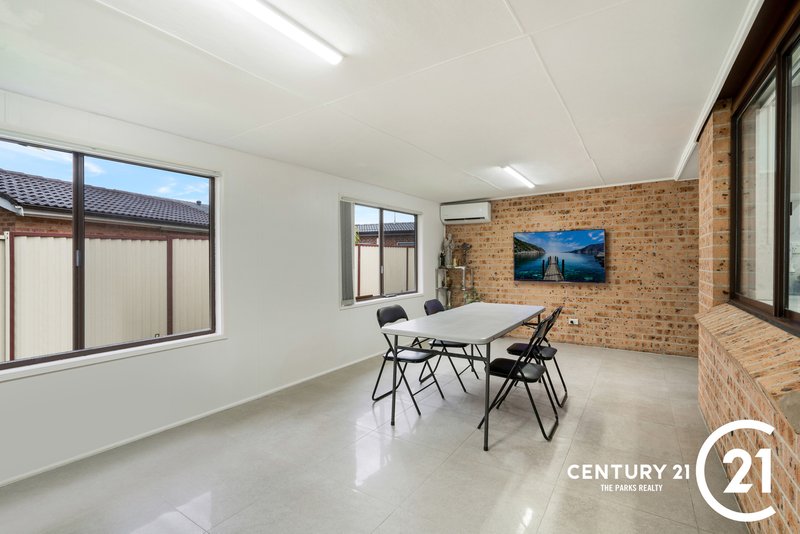 Photo - 4 Walsh Close, Edensor Park NSW 2176 - Image 10