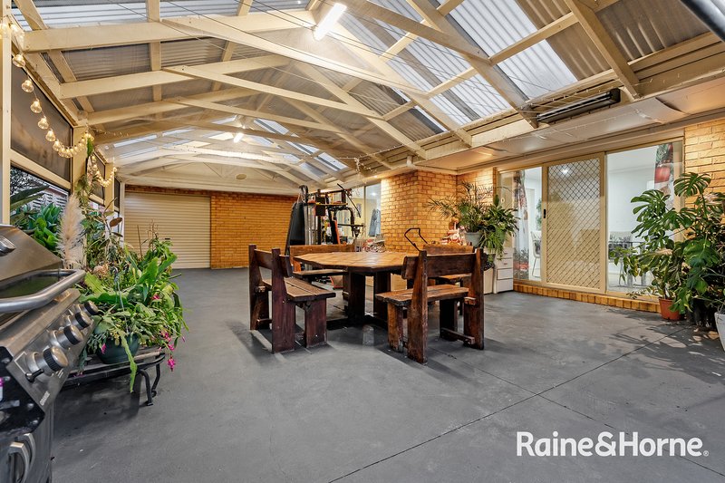 Photo - 4 Waltham Mews, Cranbourne East VIC 3977 - Image 16