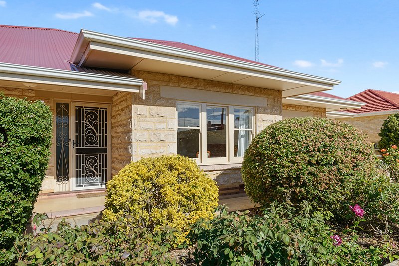 Photo - 4 Ward Street, Kadina SA 5554 - Image 2