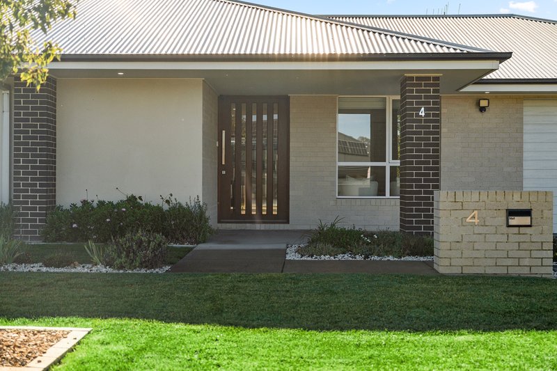 Photo - 4 Ware Street, Googong NSW 2620 - Image 32
