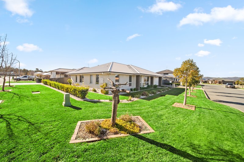 Photo - 4 Ware Street, Googong NSW 2620 - Image 35