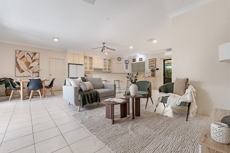 Photo - 4 Warenda Road, Clare SA 5453 - Image 6