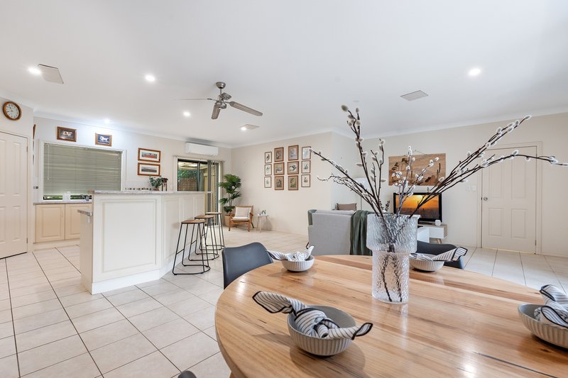 Photo - 4 Warenda Road, Clare SA 5453 - Image 10