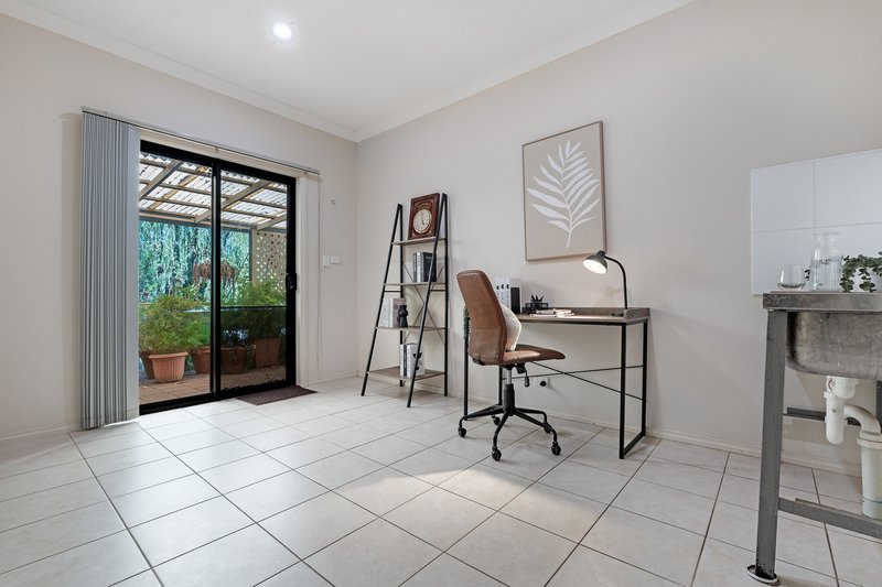 Photo - 4 Warenda Road, Clare SA 5453 - Image 14