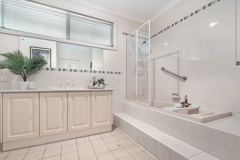 Photo - 4 Warenda Road, Clare SA 5453 - Image 18