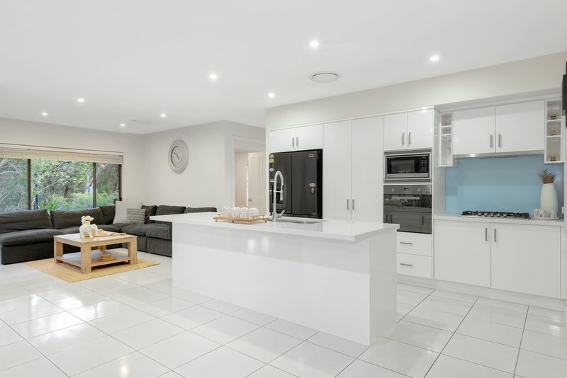 Photo - 4 Warrabah Close, Pimpama QLD 4209 - Image 2