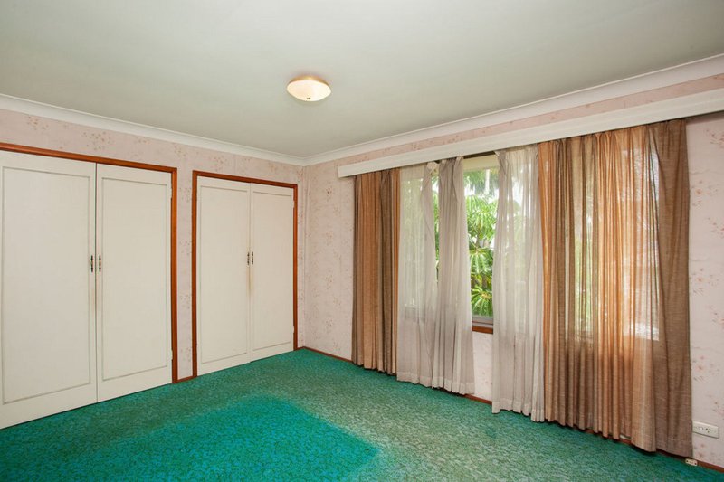 Photo - 4 Warrina Cr , Burleigh Waters QLD 4220 - Image 6