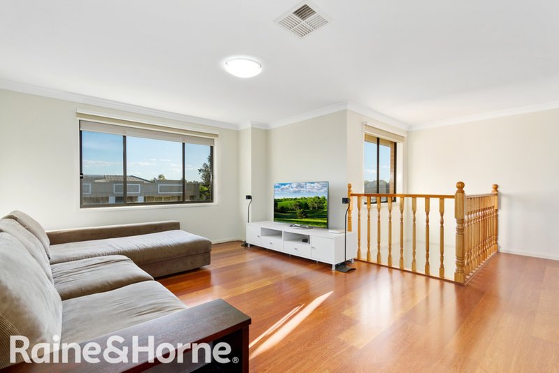 Photo - 4 Watford Drive, Stanhope Gardens NSW 2768 - Image 7