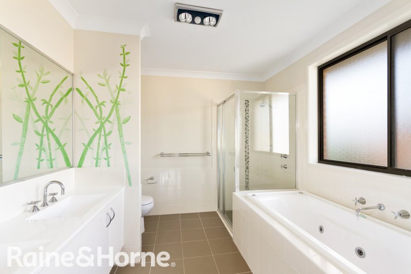 Photo - 4 Watford Drive, Stanhope Gardens NSW 2768 - Image 9