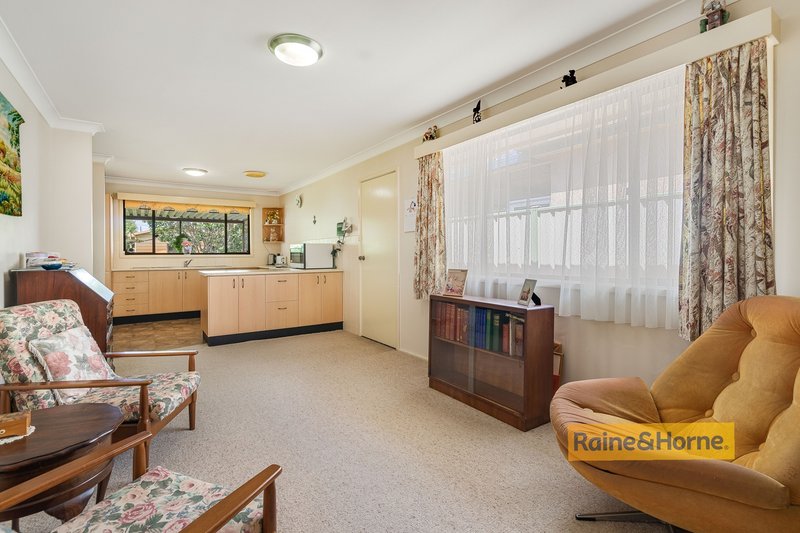 Photo - 4 Watkin Avenue, Woy Woy NSW 2256 - Image 10