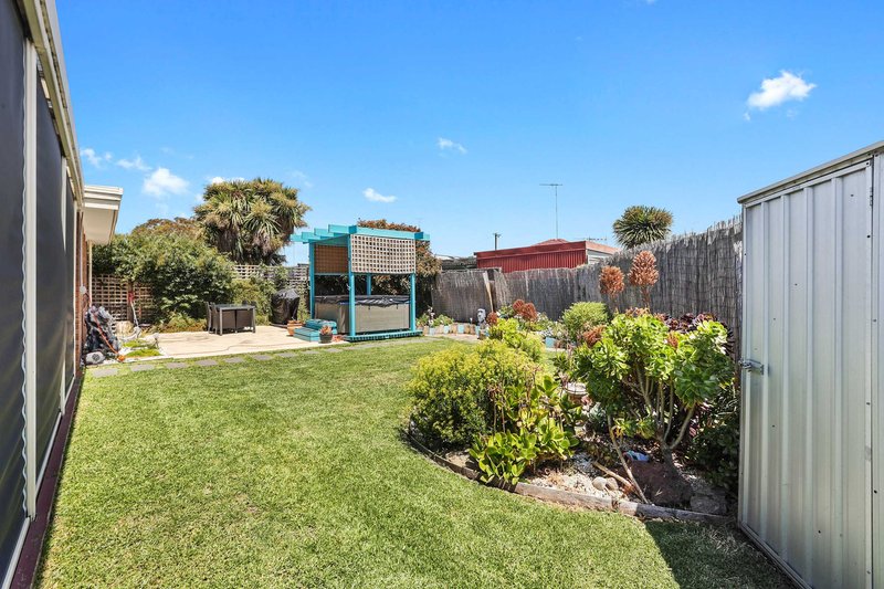 Photo - 4 Wattle Place, Corio VIC 3214 - Image 12