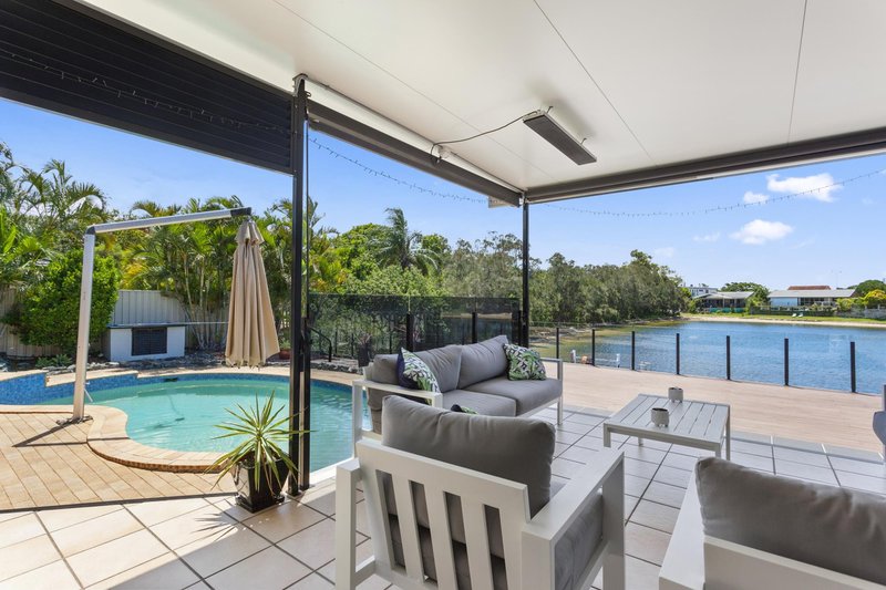 Photo - 4 Weatherly Avenue, Mermaid Waters QLD 4218 - Image 17