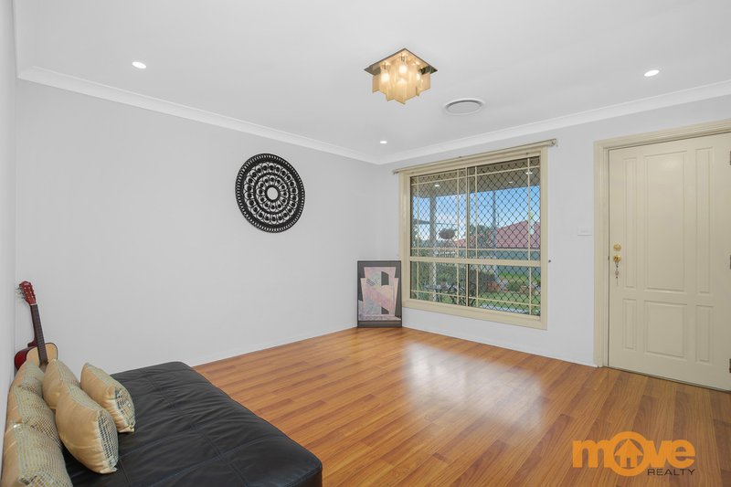 Photo - 4 Webb Place, Minto NSW 2566 - Image 6