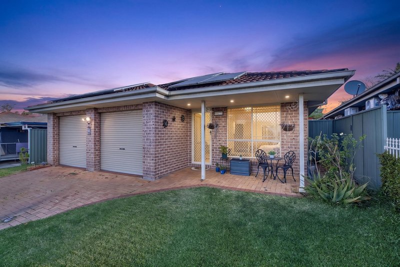 Photo - 4 Webb Place, Minto NSW 2566 - Image 1