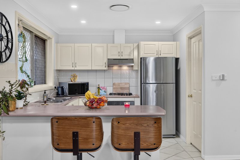 Photo - 4 Webb Place, Minto NSW 2566 - Image 6