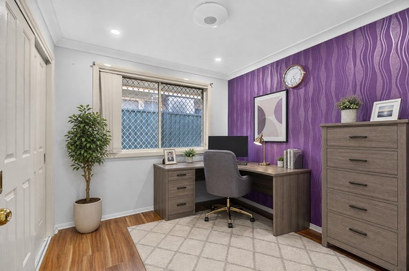 Photo - 4 Webb Place, Minto NSW 2566 - Image 13