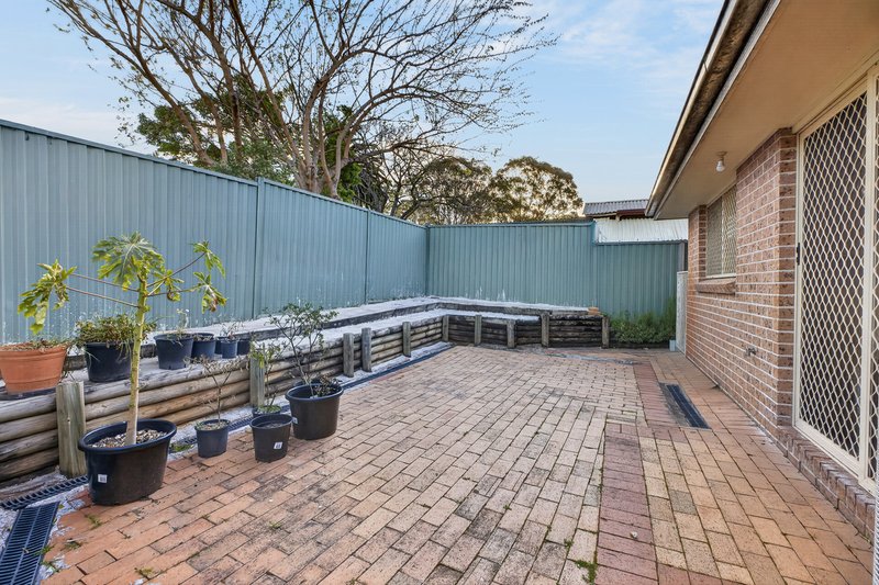 Photo - 4 Webb Place, Minto NSW 2566 - Image 16