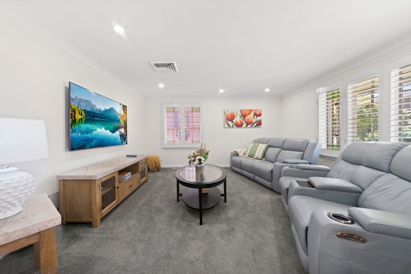 Photo - 4 Webbs Terrace, Westleigh NSW 2120 - Image 3