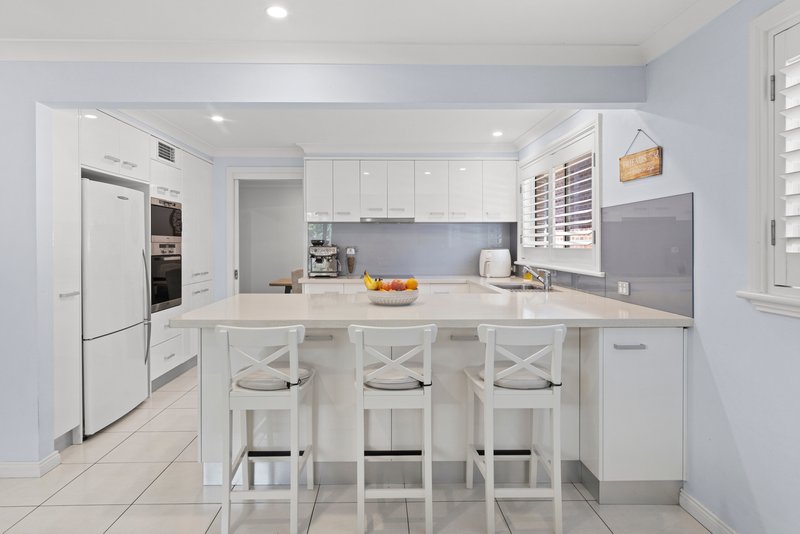 Photo - 4 Webbs Terrace, Westleigh NSW 2120 - Image 4