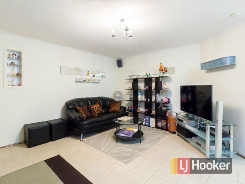 Photo - 4 Weeden Crescent, Hallam VIC 3803 - Image 4