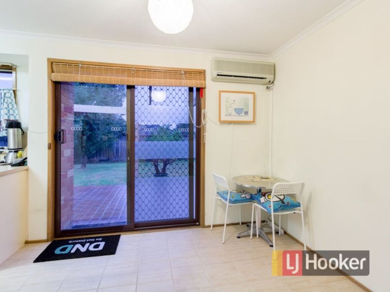 Photo - 4 Weeden Crescent, Hallam VIC 3803 - Image 6