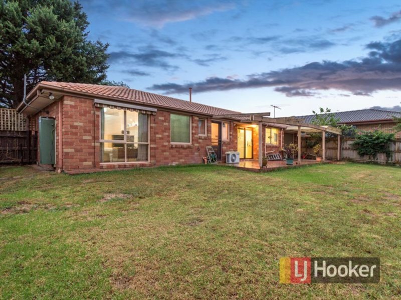 Photo - 4 Weeden Crescent, Hallam VIC 3803 - Image 12